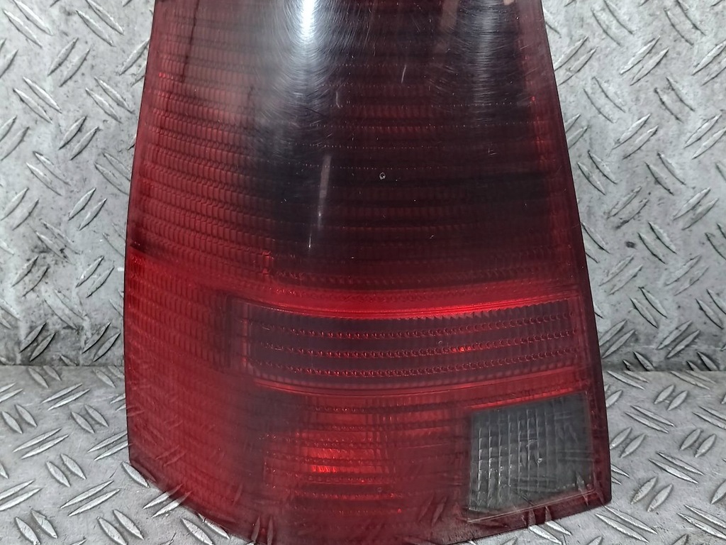 фото №9, Лампа задня ліва vw bora 1j9945075m kombi