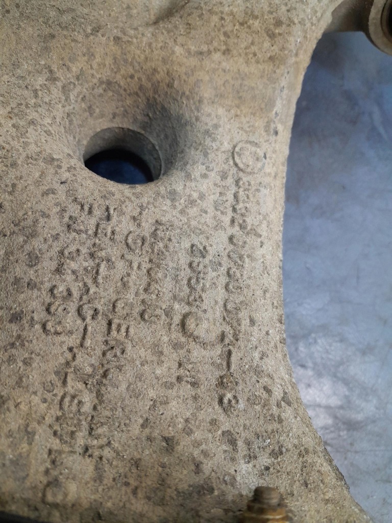 Купити Bmw 5 f10 f11 2.0 d поворотний кулак привідний вал задні права