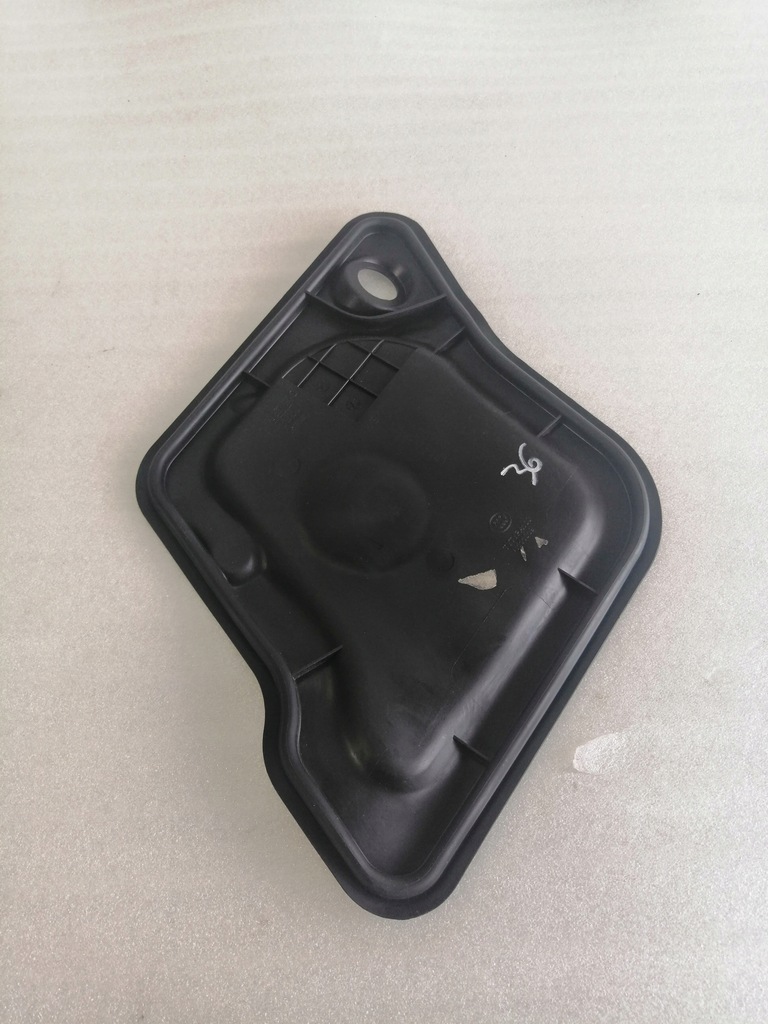 фото №1, Audi a5 s5 заглушка двері l;ewy перед 8t0837915c