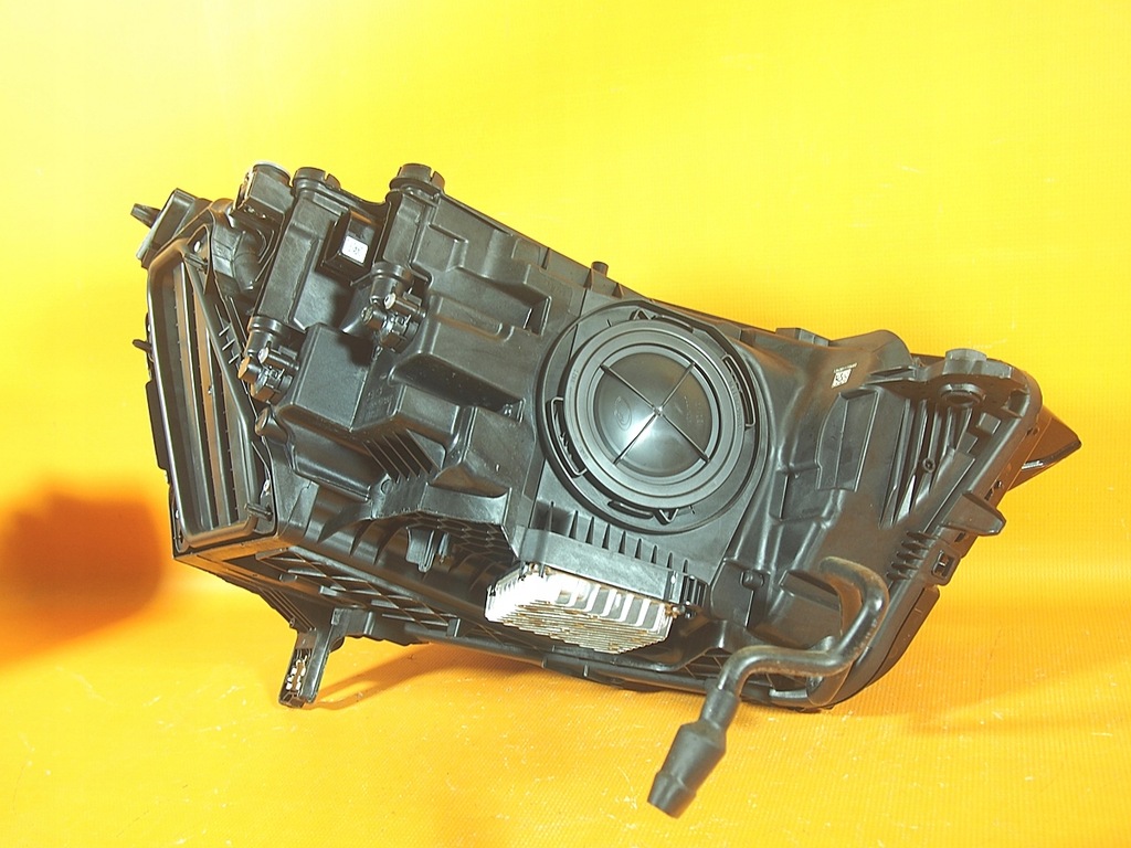 фото №14, Audi q3 83a 14km лампы перед full led полный 83a941033 / 83a941034