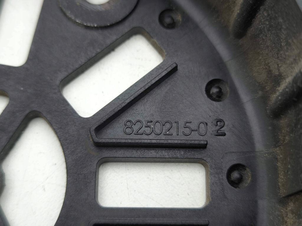 Peugeot 3008 2 2022 вентилятор вентилятора радіатора ry8437063a Київ