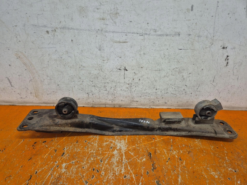 Suzuki liana i 04-07 подрамник балка wzdłużna pod двигатель m16a в Украине