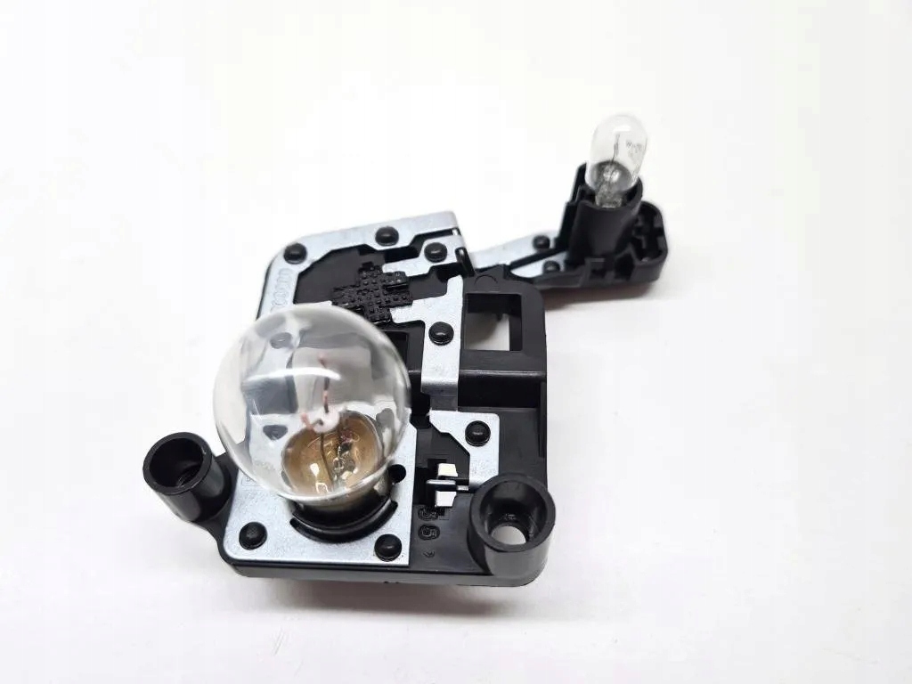 Контакти задній лампи opel 207999 2022 Недорого