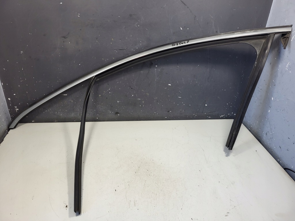 Купить Рамка прокладка дверь хром peugeot 508 левый перед 9686161180