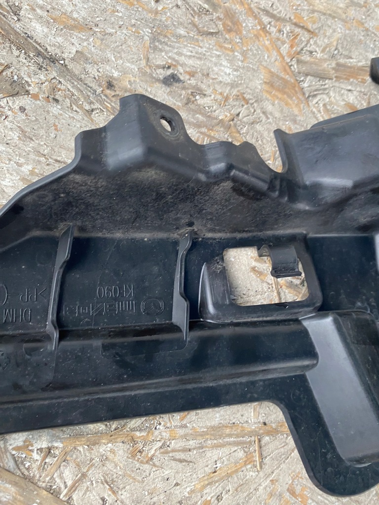 фото №9, Напрямна кронштейн бампера лівий перед mazda 2