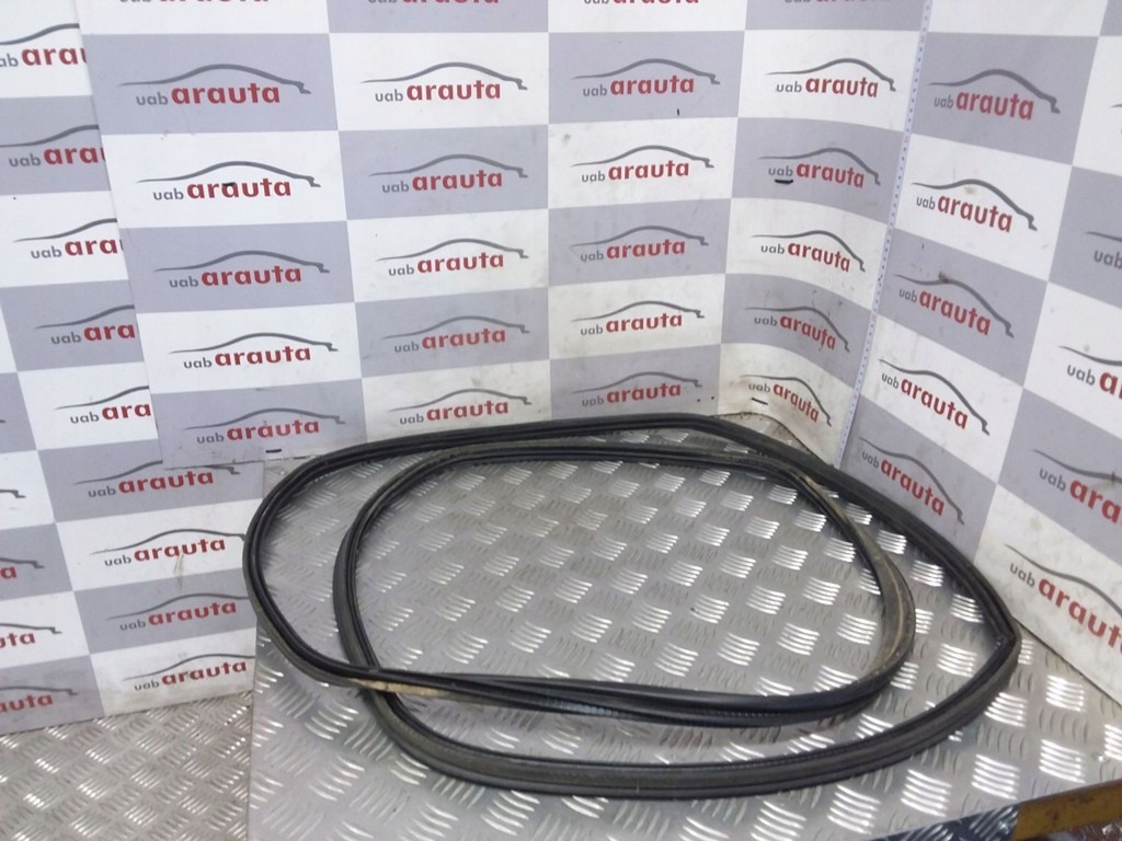 фото №1, 2002 subaru legacy прокладка кришки багажника