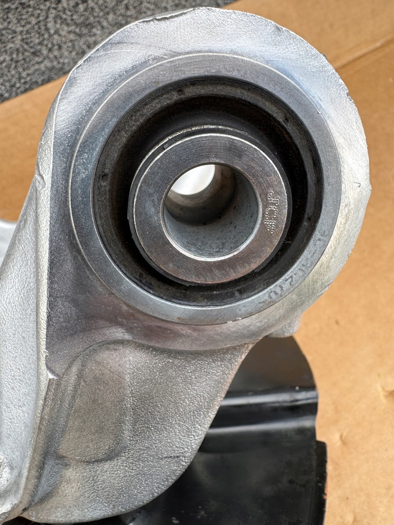 фото №6, Ford mustang gt задняя левая поворотный кулак 2015+