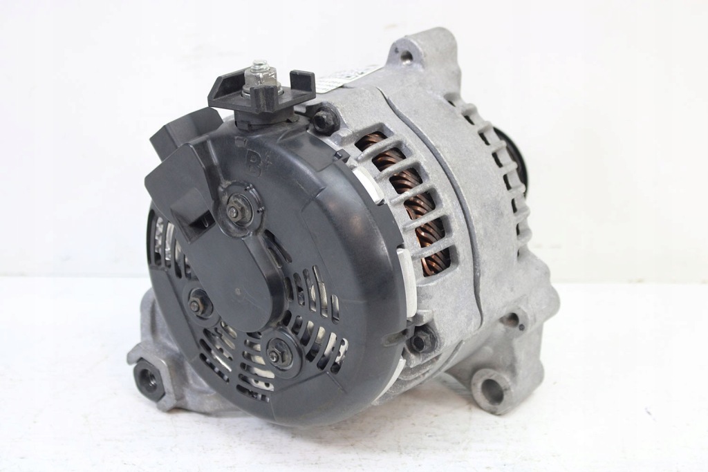 Bmw mini генератор 180a 8627125 двигун бензиновий 14v denso f48 f45 f46 min Недорого