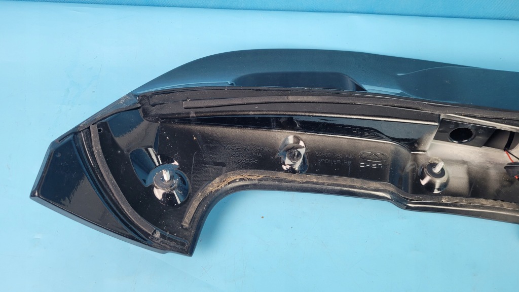 Chery omoda 5 24r спойлер накладка кришки багажника задній 609001392aa в Україні