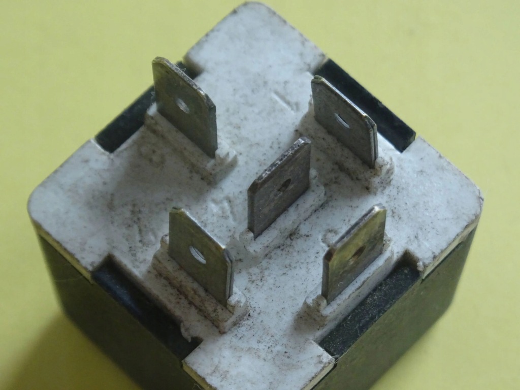 фото №3, Реле peugeot 306 type23 nr1564