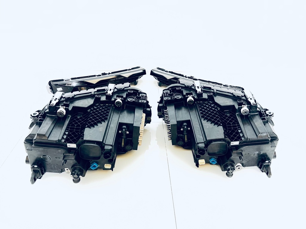 фото №12, Лампы левая правая bmw xm g09 full led адаптивный комплект