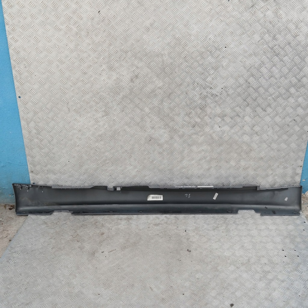 фото №10, Bmw e87 накладка поріг лівий quarzblau a18