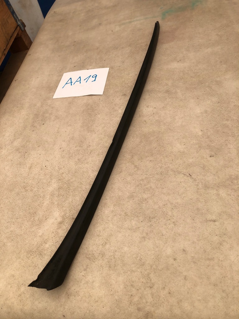 фото №14, Прокладка молдинг стекло перед audi q5 8r0854327a