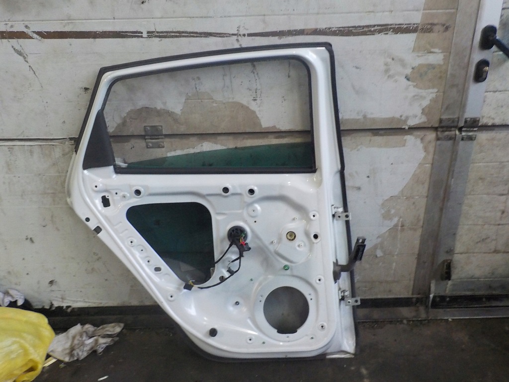 фото №2, Seat leon 1.4 fr 5 дверь дверь левый задняя