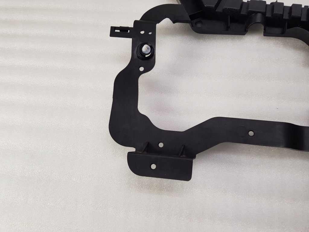 фото №10, Volvo v90 напрямна бампера лівий задня 31425065