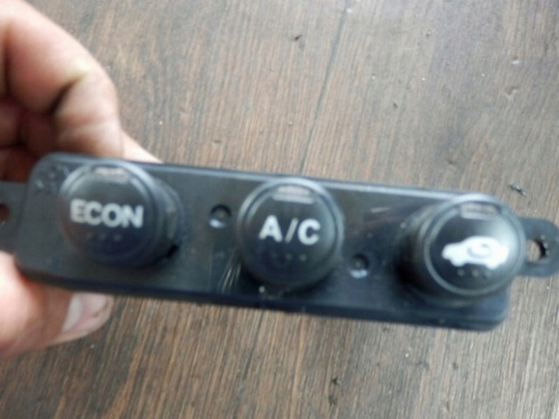 фото №1, Honda civic vii 04 1.3 панель кондиціонера