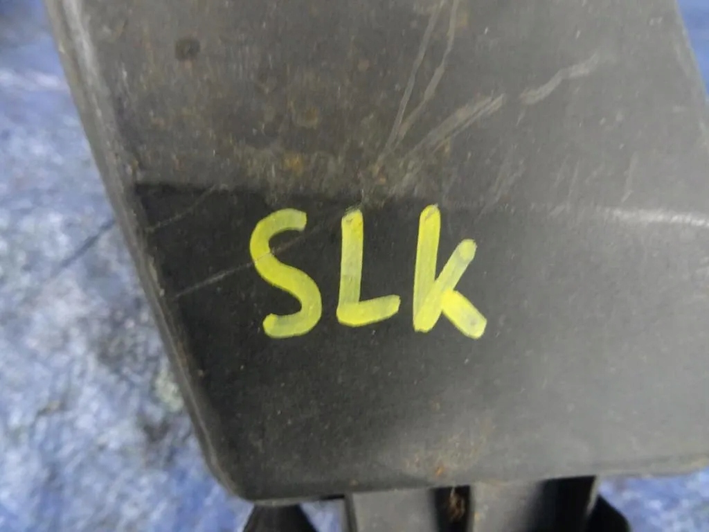 фото №3, Корпус коробка предохранителей mercedes slk r171