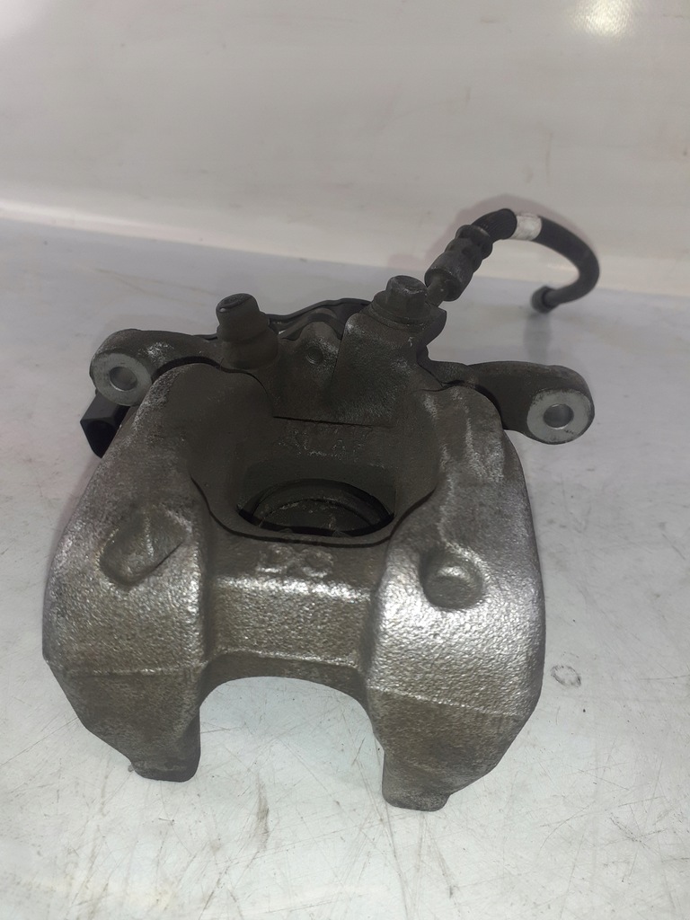 фото №7, Суппорт тормозной левый задняя mercedes glb x247