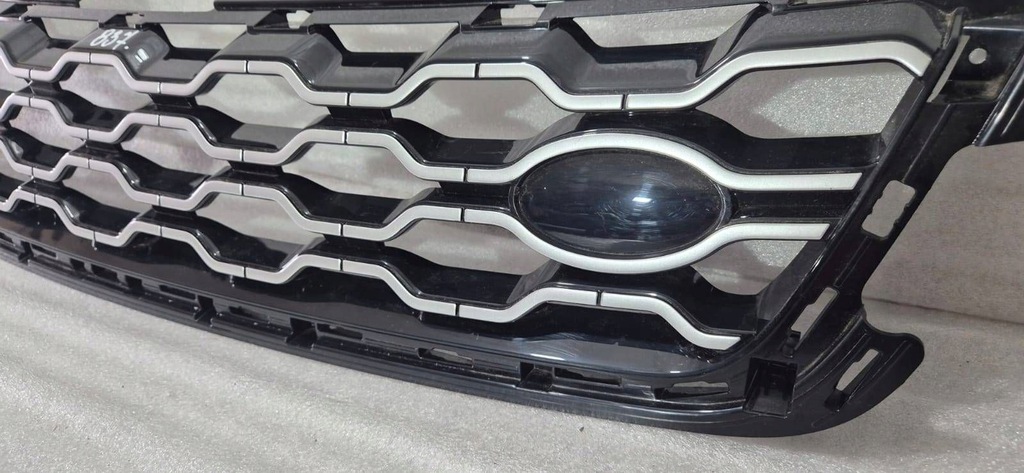 фото №3, Решётка радиатора решётка радиатора передняя перед land rover evoque ii