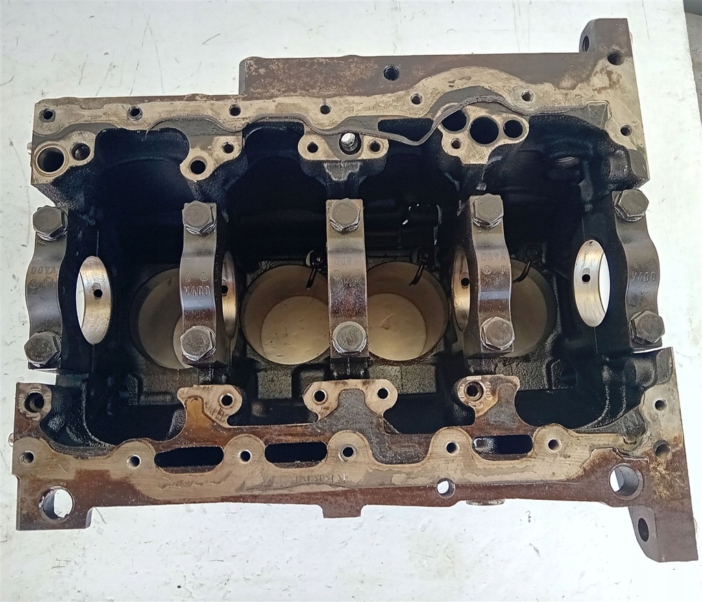 фото №9, Блок двигателя audi a3 8p tt a4 b7 a6 c6 2.0 tfsi bwa bwe bgb axx 06f103021d