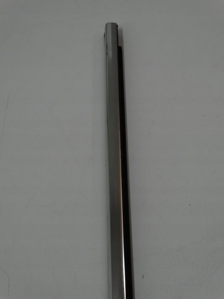 фото №4, Молдинг уплотнитель левый задняя renault laguna iii