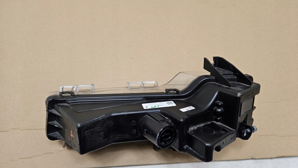 Протитуманна фара led правий tesla model 3 рестайлінг  y 1624798-00-a Доставка
