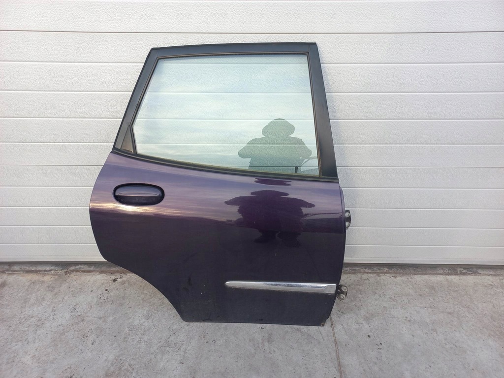 фото №1, Дверь задние правое daihatsu sirion i lift