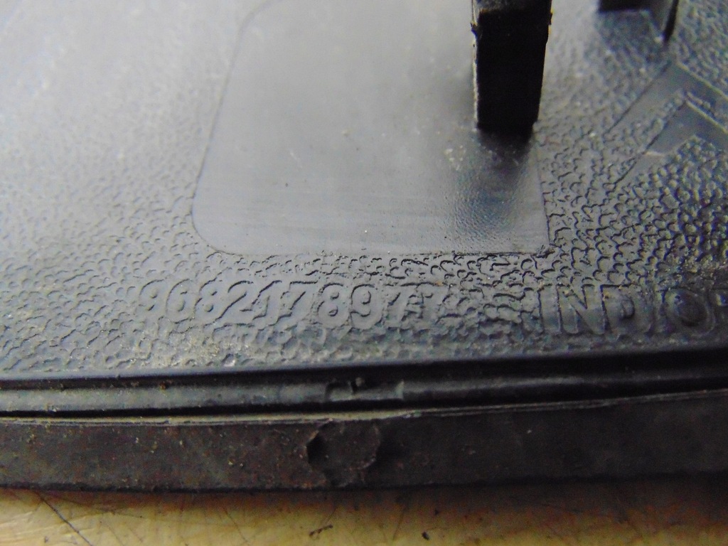 фото №6, Накладка треугольник правый berlingo partner iii 08-