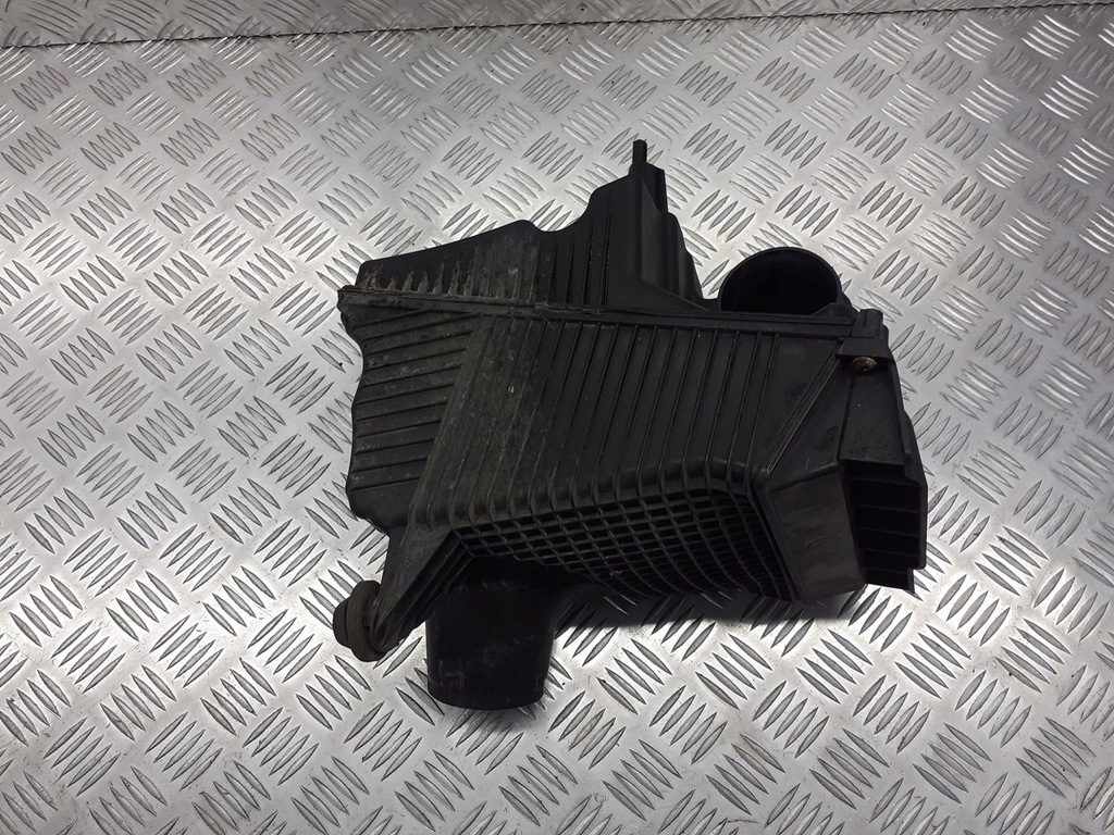 фото №1, Корпус фильтра воздуха renault megane 8200166611d