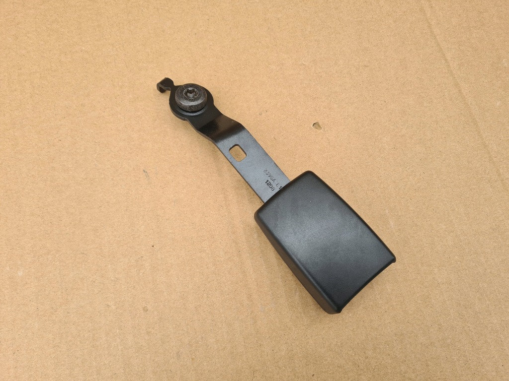 Купить Клипса поперечина правый  перед fiat grande punto 185080180