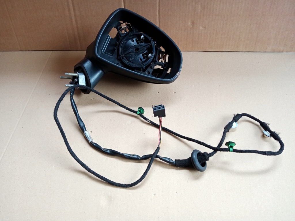 фото №1, Audi a1 дзеркало праве 6pin 2016r