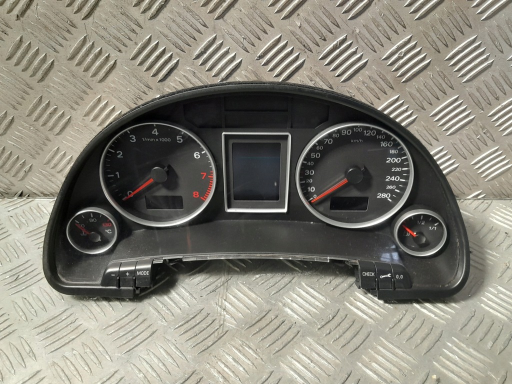фото №1, Счетчик приборы audi a4 b7 8e0920901e europa