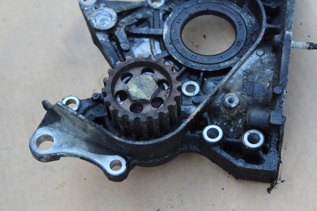 фото №12, Насос масла масляная corolla verso ii avensis t25 rav 4 ii 2.0 d4d 1cd