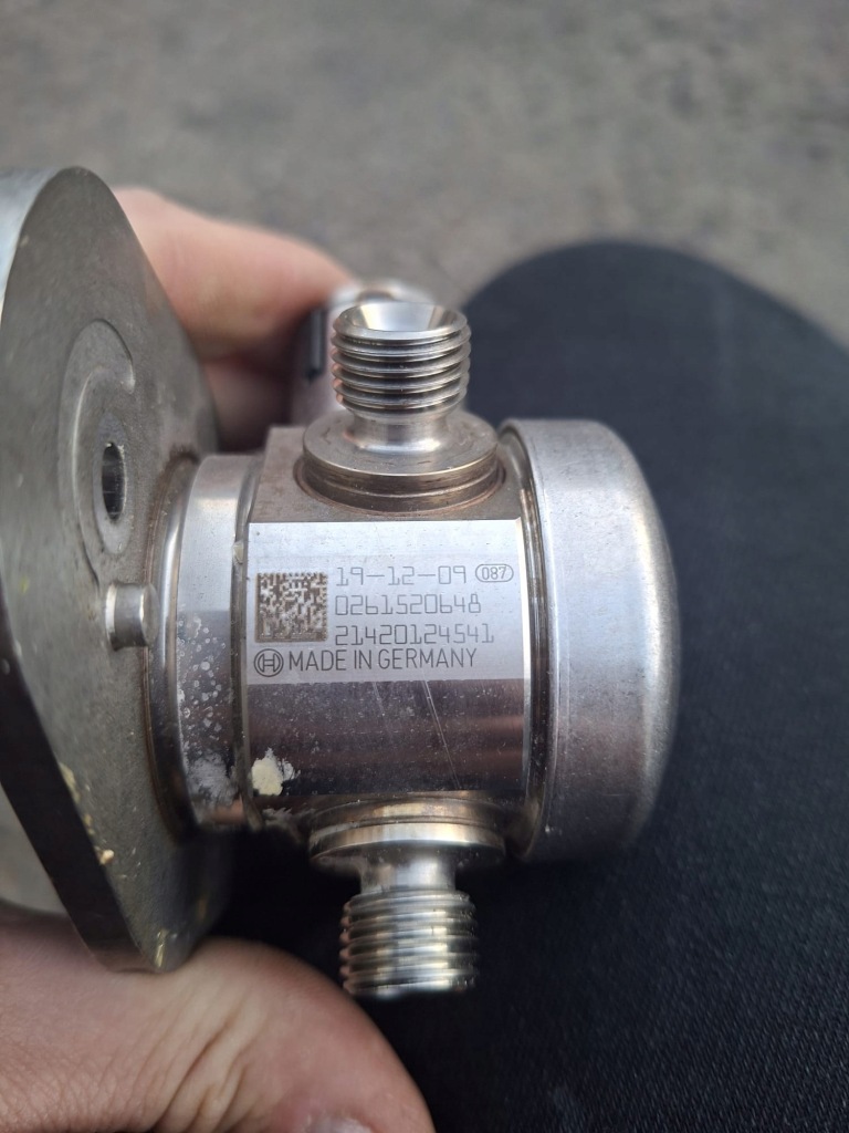 Насос топлива bmw n63b44d g05 g06 g11 g12 g30 m8 m5 x5m x6m Оригинал