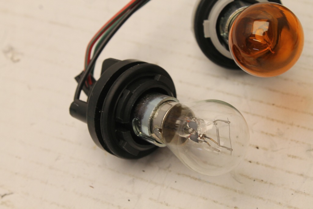 фото №4, Вкладыш вкладыши лампы правый задняя задний ford ranger iv lift 2009r-