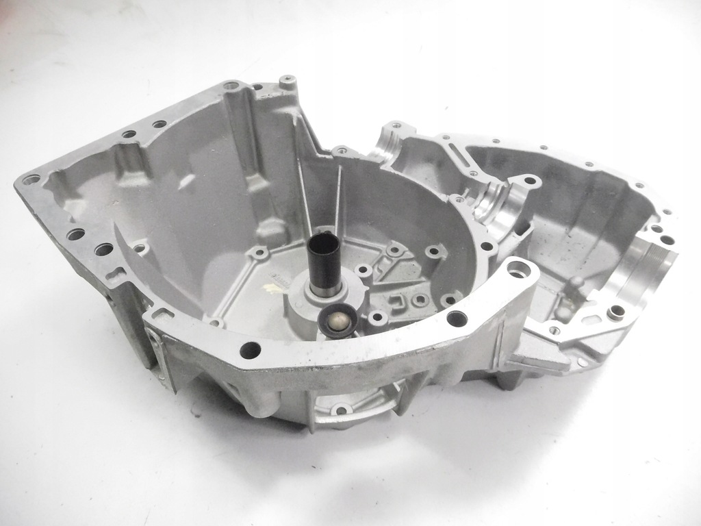 фото №8, Корпус коробки передач renault trafic 7701465584