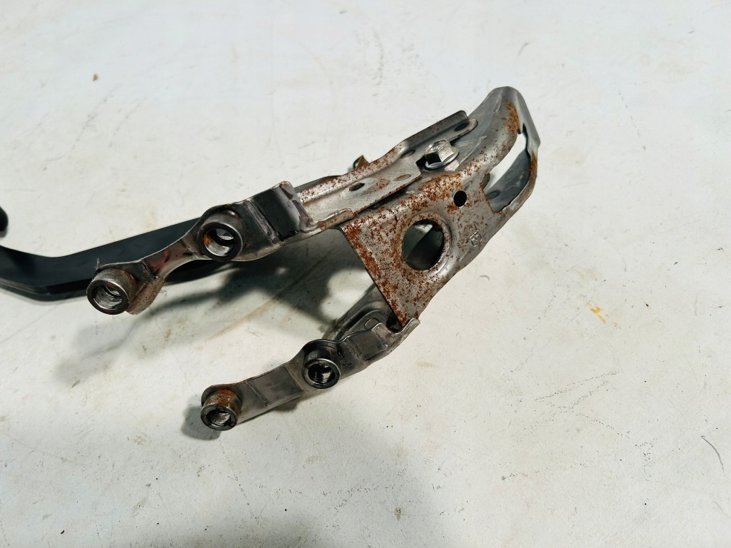 фото №7, Avensis t27 механическая коробка передач педаль тормоза