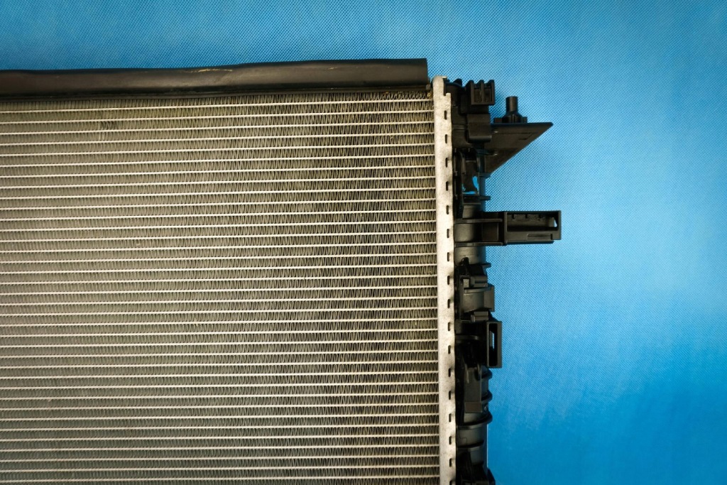 Купить Радиатор воды audi a8 4h 4h0121251b 4.2tdi 4.0tfsi