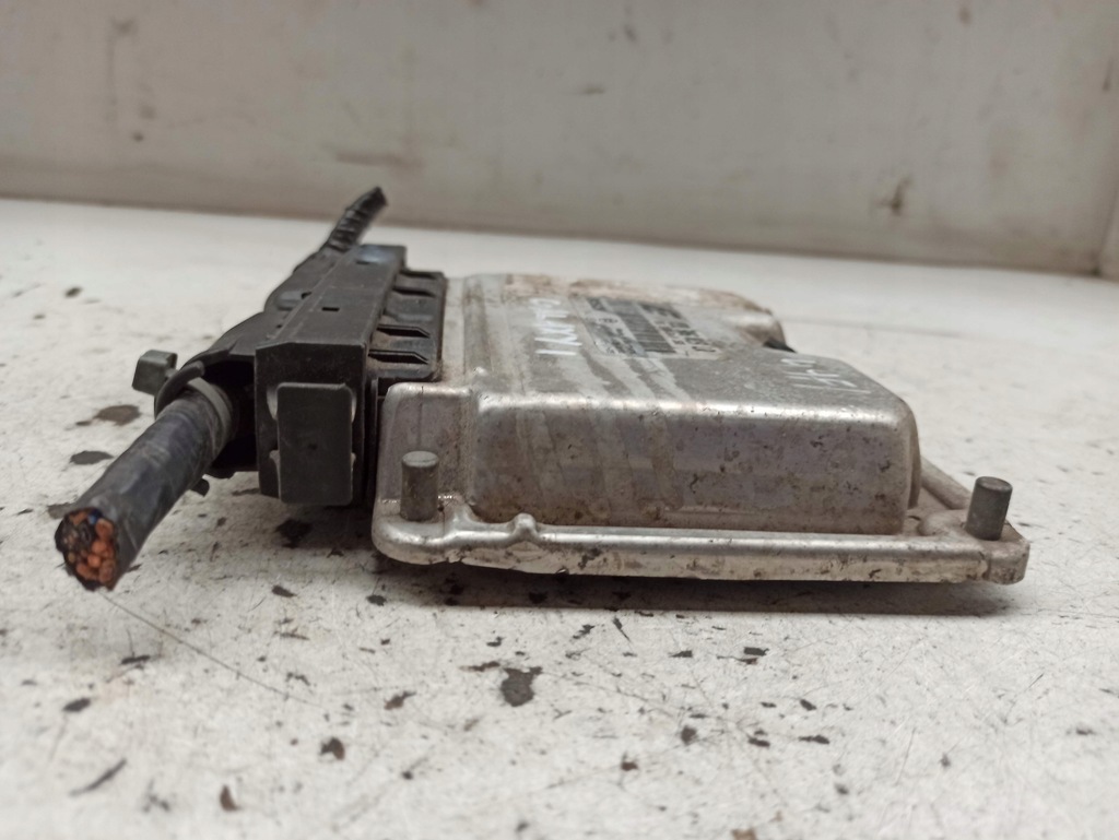 фото №6, Бортовий комп'ютер ford оригінальний номер 038906019lr