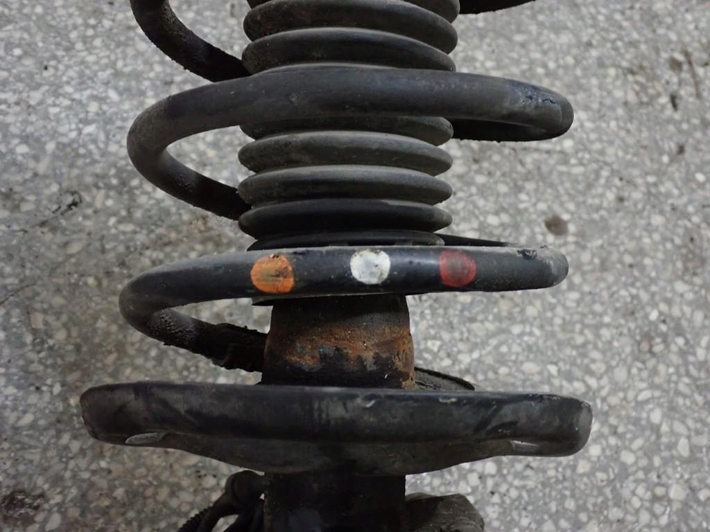 фото №11, Mcperson поворотний кулак комплект права peugeot 2008 i 1.6 b-hdi bh01 lift 16r