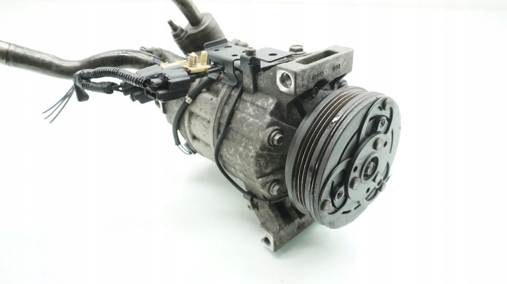 фото №6, Volvo xc70 iii 2.0 d3 компрессор кондиционера 31332386 v70 iii s80 ii