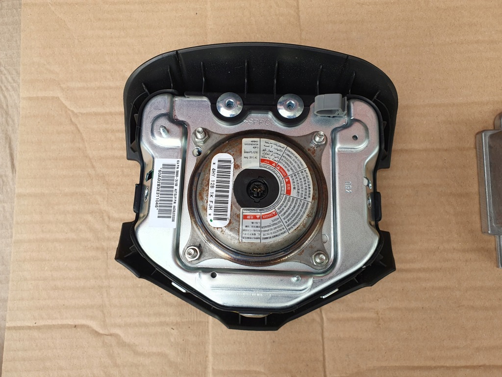 фото №9, Консоль панель приладів приладова pulpit подушка подушка безпеки ремені kia sportage iii uk