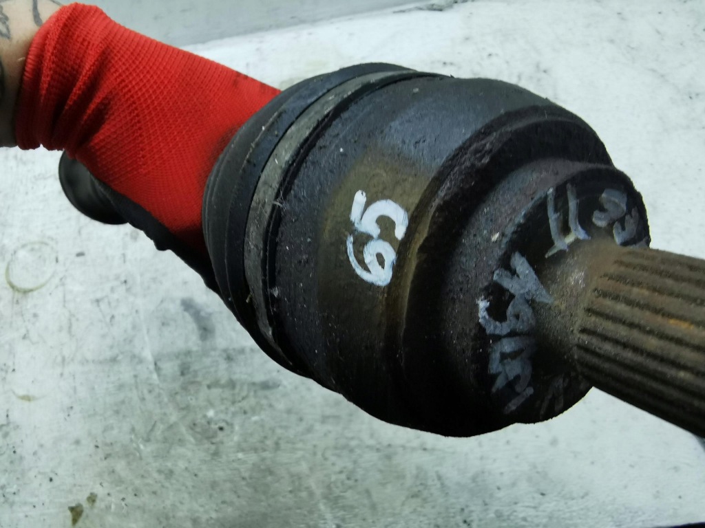 Приводной вал длинная правый  перед renault megane 2 1.9 dci с Разборки