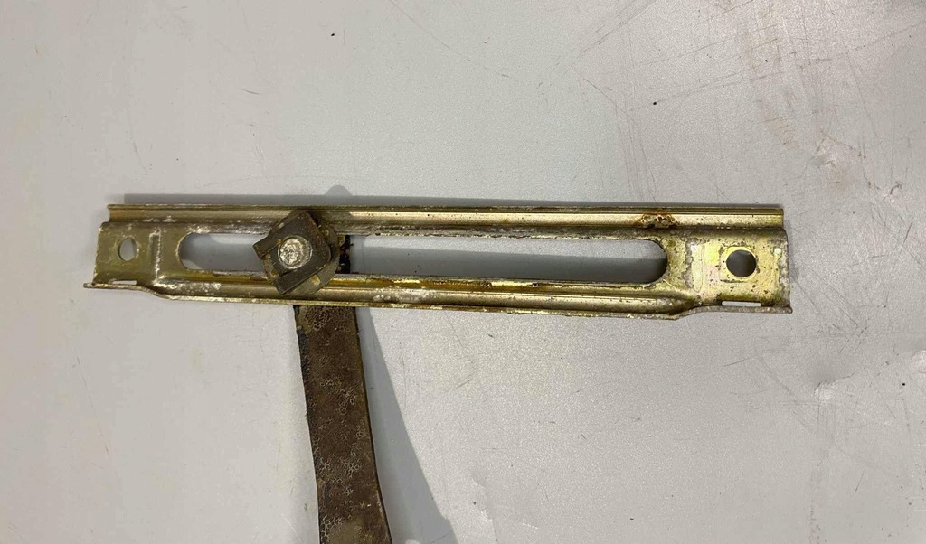 фото №5, Mercedes-benz w123 ручний підйомник скло правий задня