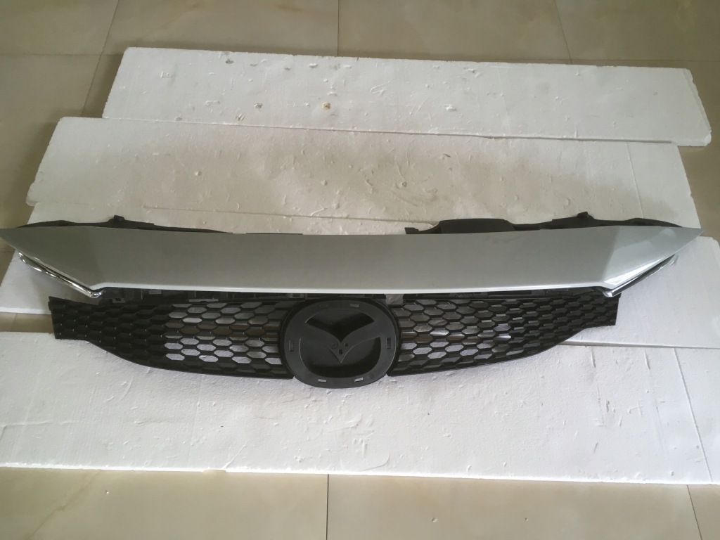 фото №1, Mazda mx30 козырёк носик решётка радиатора k3006