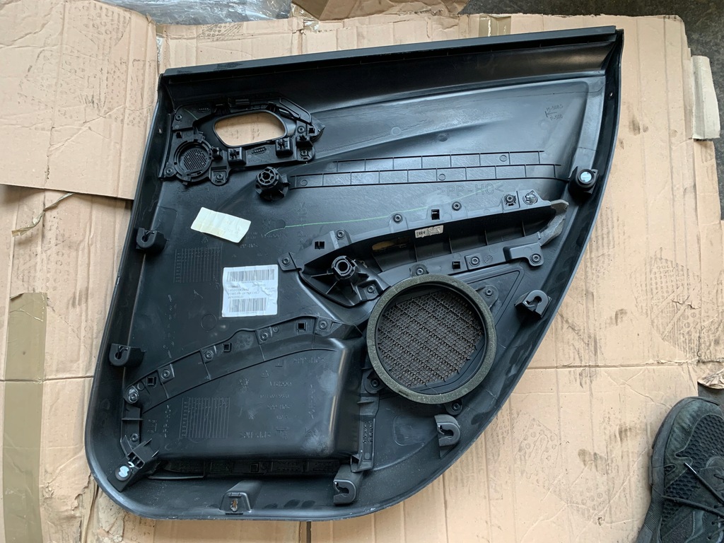 фото №10, Peugeot 2008 оббивка обшивка двері лівий задній