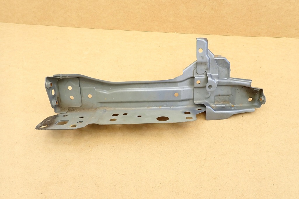 Toyota corolla e21 седан 19- кронштейн усилитель ремень левый 5320302901 lh оригинальный номер в Украине