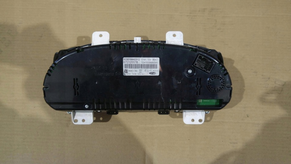 Купити Панель приборів автомобільні maserati 503018860312 670105578