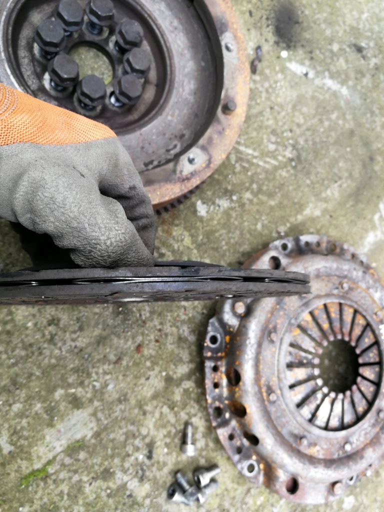 фото №4, Колесо маховик przęgło притиск m40 bmw e30