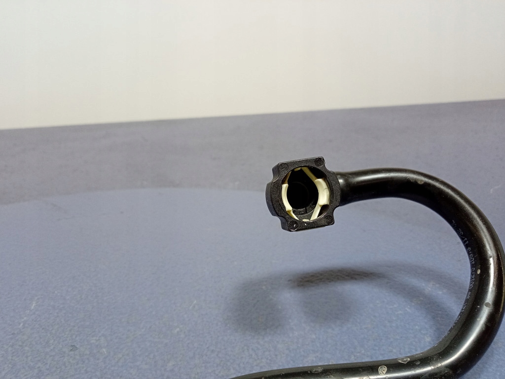 Mercedes gls x167 400d 2.9 шланг вакуумa a1674300229 Недорого